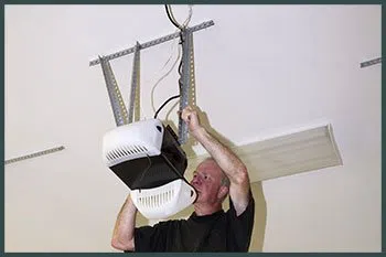 Two Guys Garage Door Service Louisville, KY 502-487-2789 - serv-cont-open-gr-43m